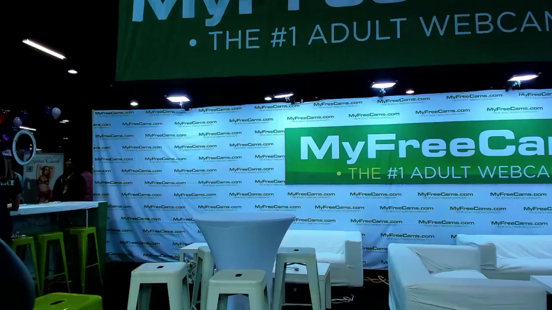 Gallery image thumbnail from SweetMango's myfreecams stream on, 04/13/2024, 19:47 image 1 of 20