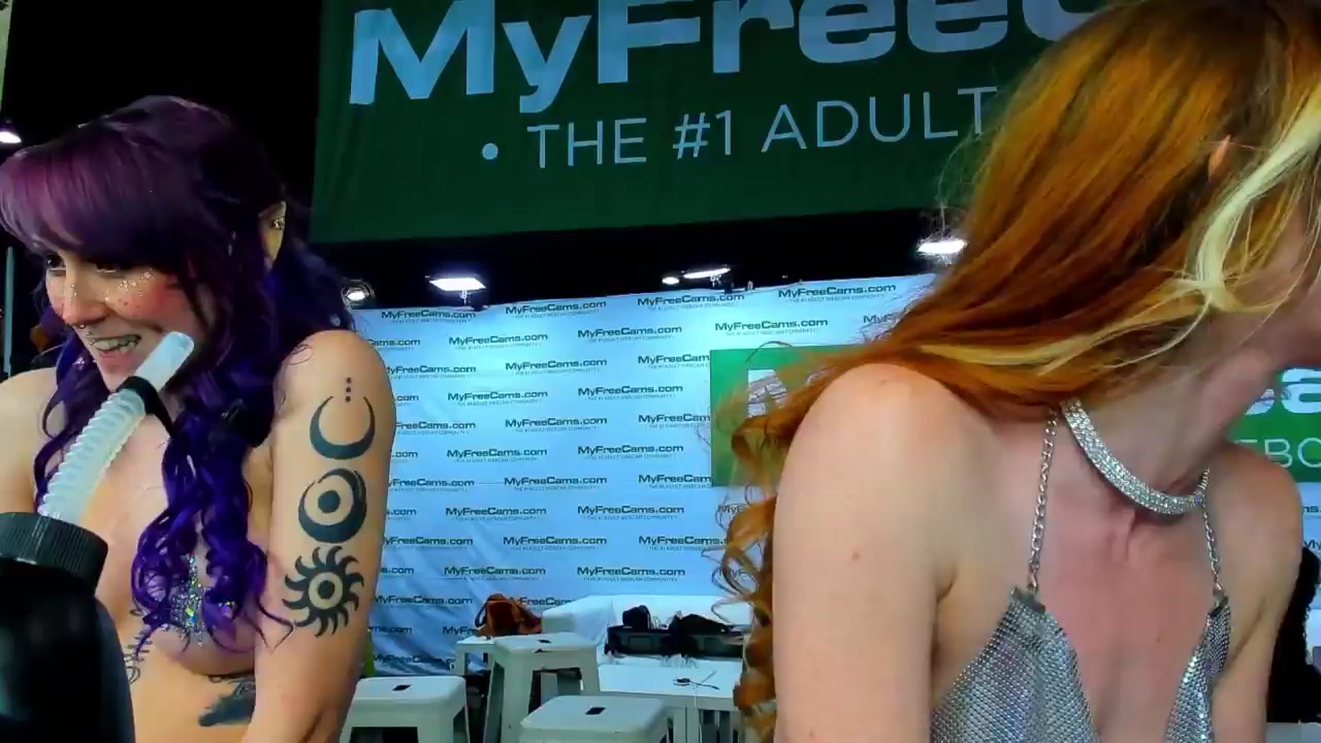 Gallery image thumbnail from SweetMango's myfreecams stream on, 04/13/2024, 23:49 image 17 of 20