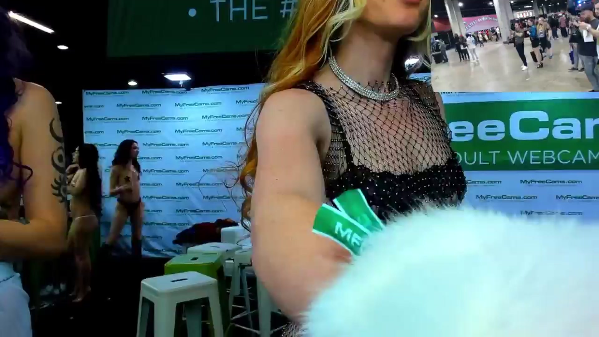 Gallery image thumbnail from SweetMango's myfreecams stream on, 04/14/2024, 02:51 image 4 of 20