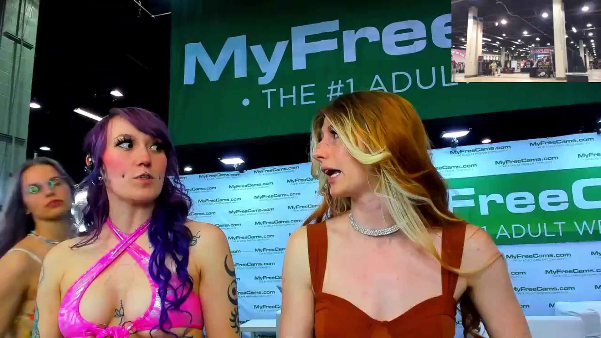 Gallery image thumbnail from SweetMango's myfreecams stream on, 04/14/2024, 22:13 image 1 of 20