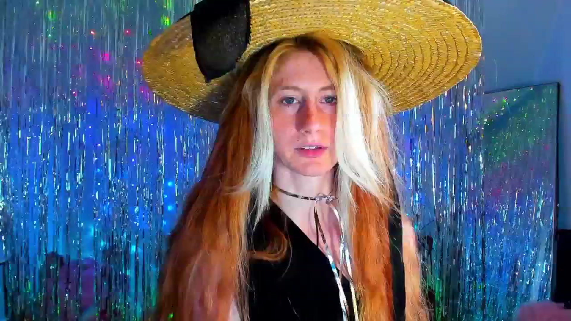 Gallery image thumbnail from SweetMango's myfreecams stream on, 05/10/2024, 24:19 image 13 of 20