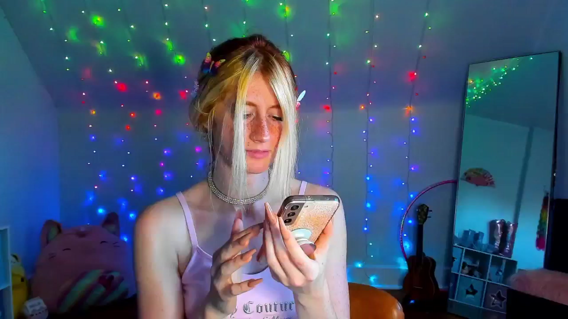 Gallery image thumbnail from SweetMango's myfreecams stream on, 05/13/2024, 03:53 image 4 of 20