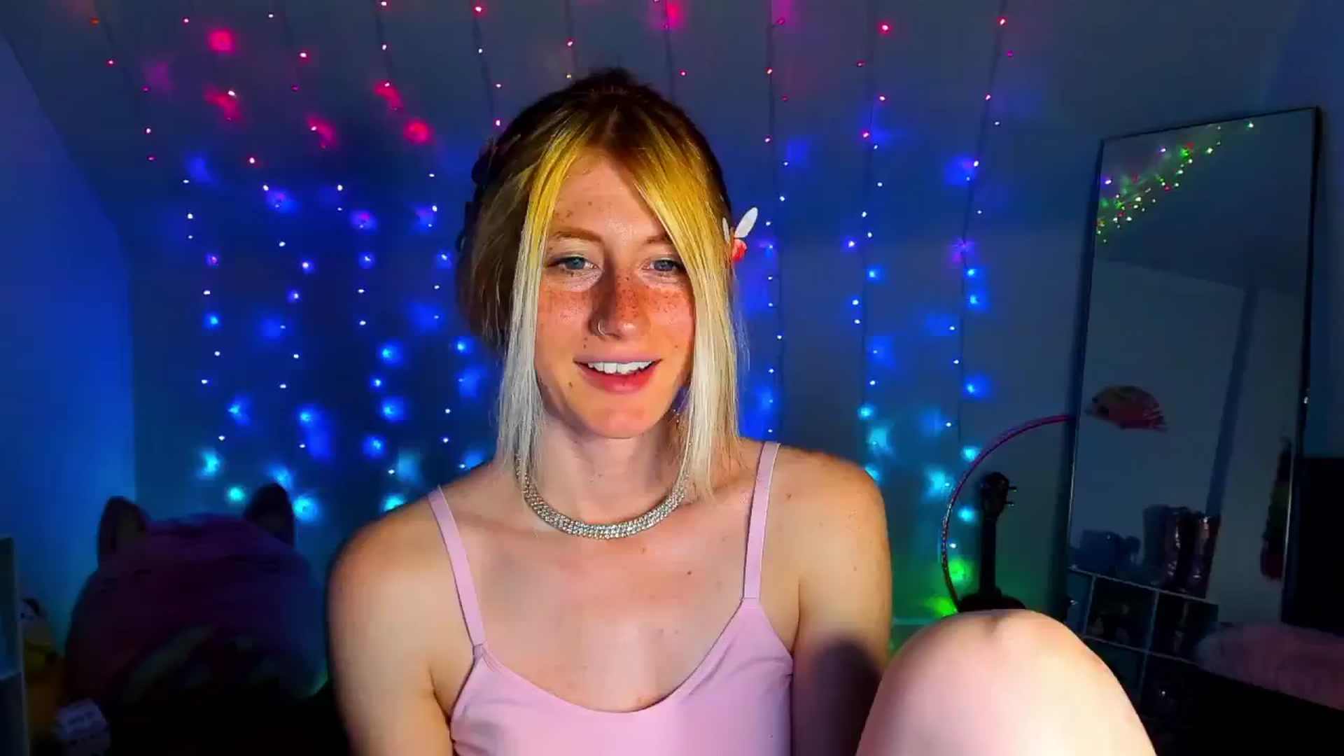 Gallery image thumbnail from SweetMango's myfreecams stream on, 05/13/2024, 03:53 image 13 of 20