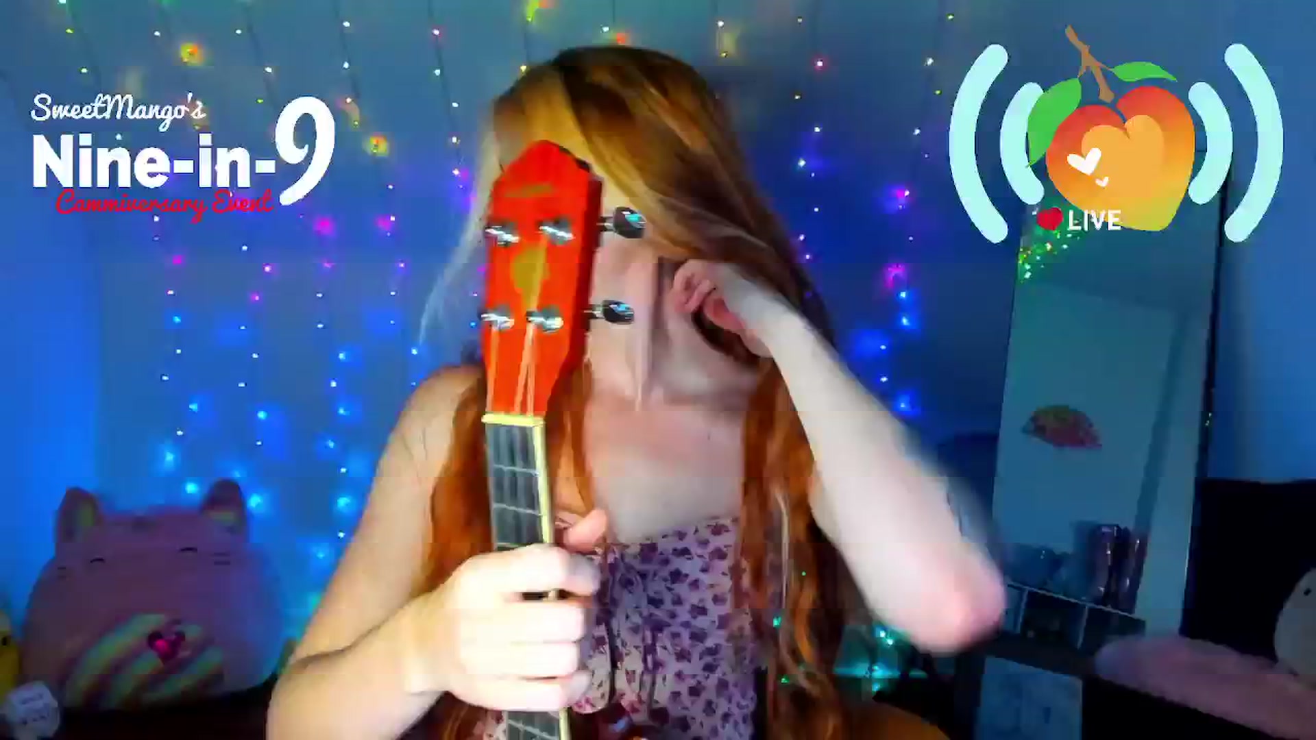Gallery image thumbnail from SweetMango's myfreecams stream on, 07/17/2024, 01:38 image 12 of 20