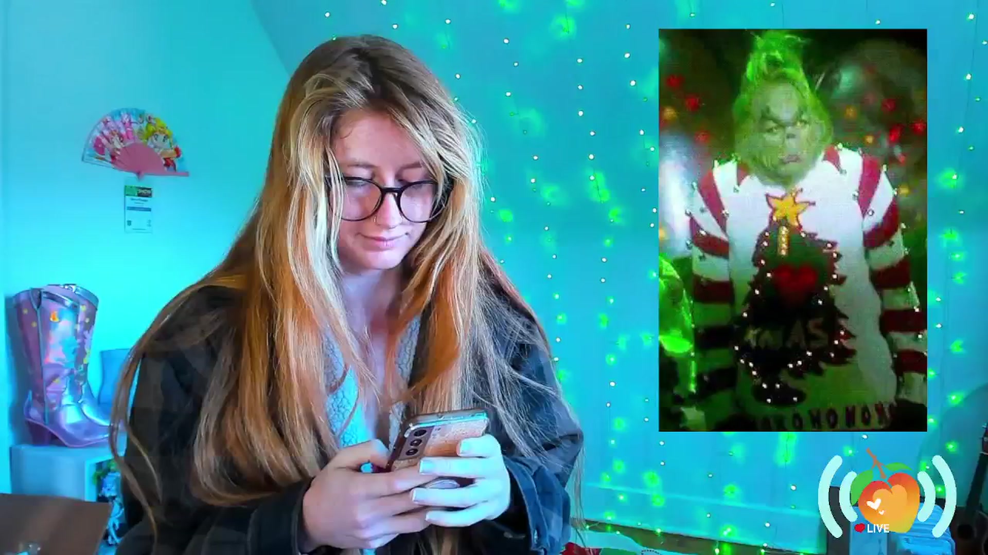 Gallery image thumbnail from SweetMango's myfreecams stream on, 12/02/2024, 19:47 image 5 of 20