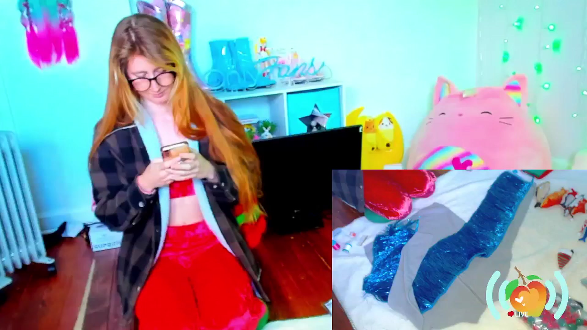 Gallery image thumbnail from SweetMango's myfreecams stream on, 12/02/2024, 20:23 image 6 of 20