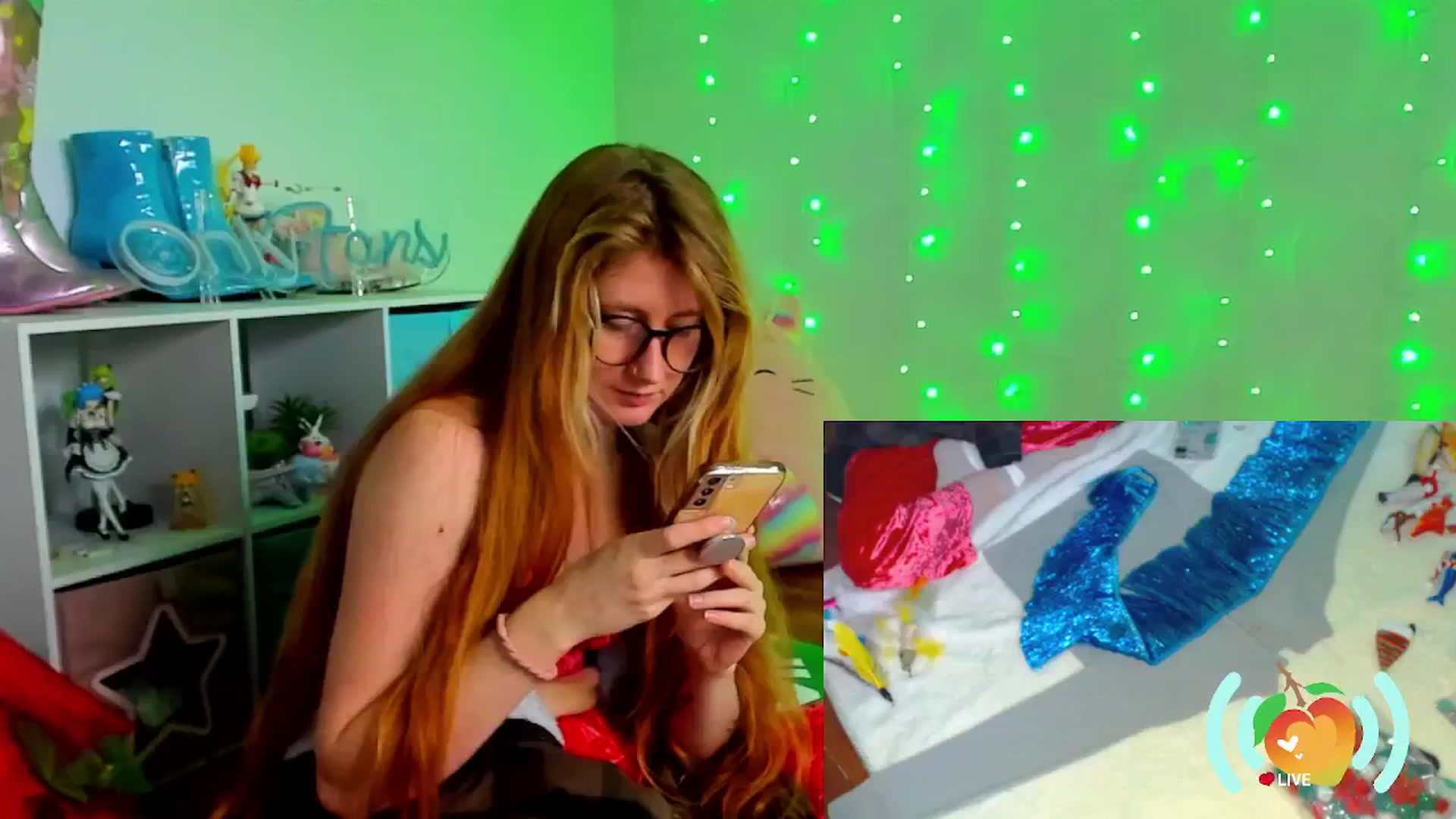 Gallery image thumbnail from SweetMango's myfreecams stream on, 12/02/2024, 21:33 image 11 of 20