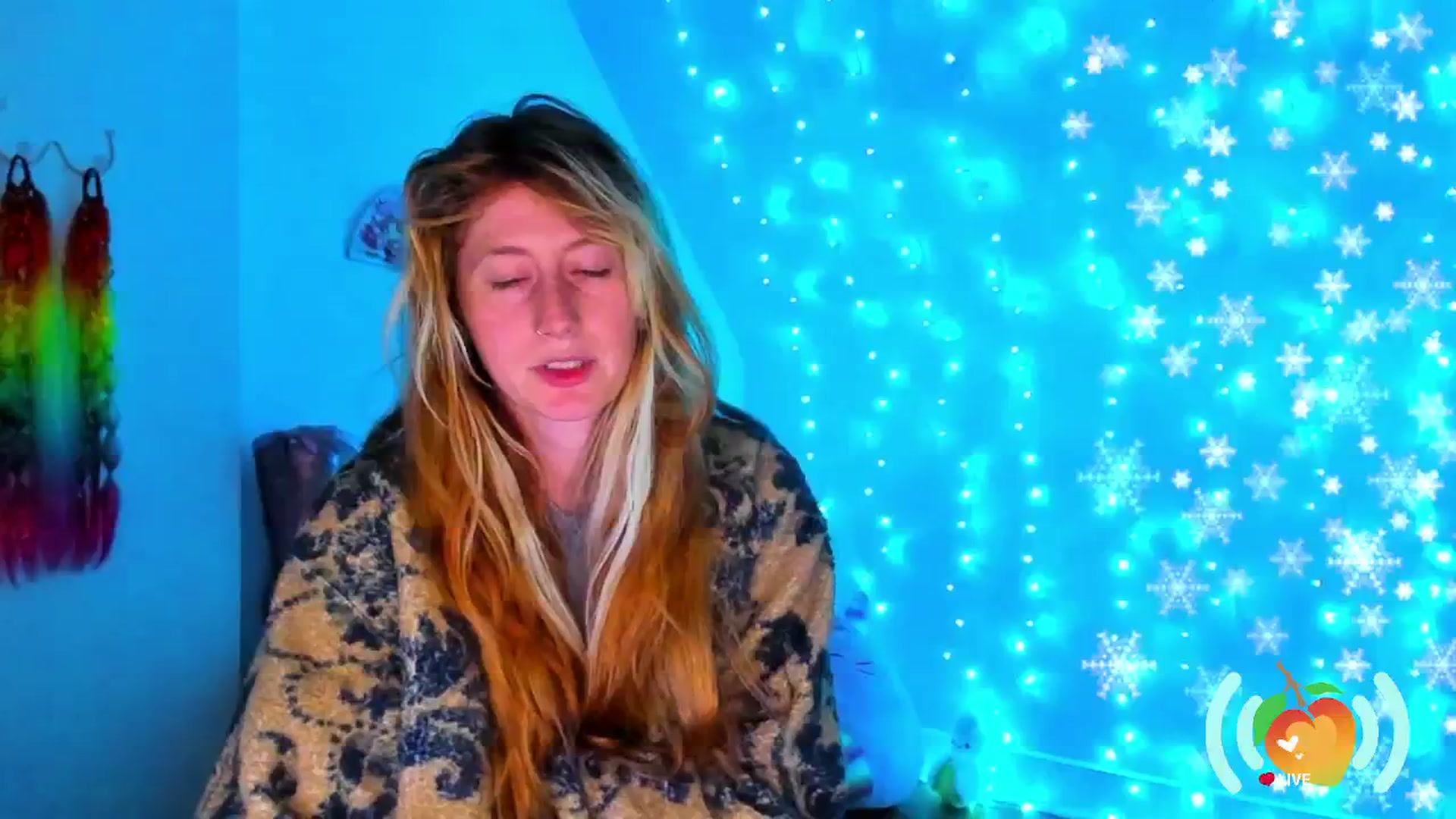 Gallery image thumbnail from SweetMango's myfreecams stream on, 12/06/2024, 24:02 image 4 of 20