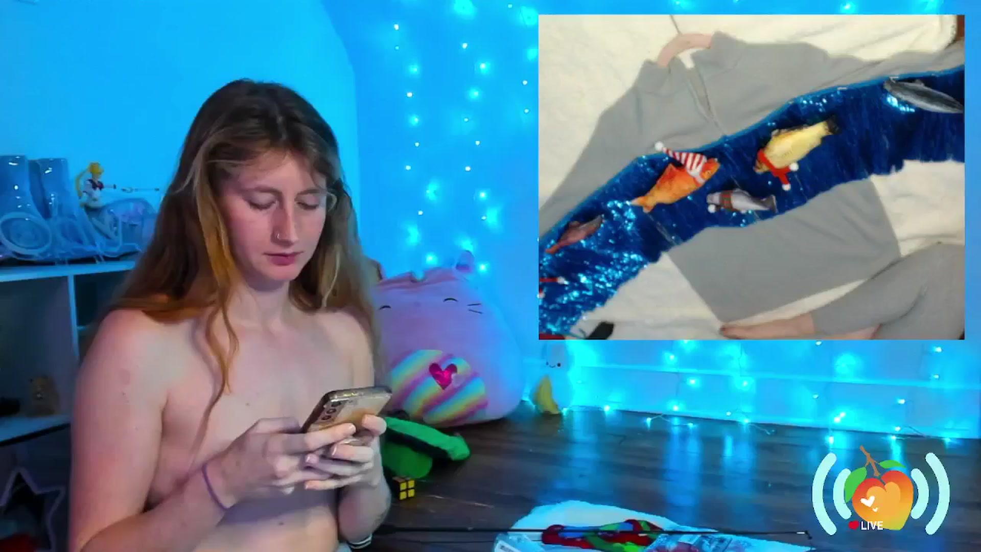 Gallery image thumbnail from SweetMango's myfreecams stream on, 12/06/2024, 24:43 image 11 of 20