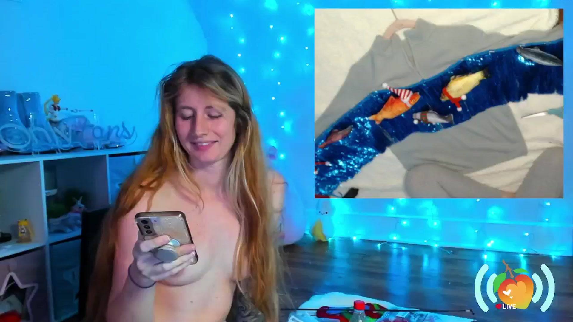 Gallery image thumbnail from SweetMango's myfreecams stream on, 12/06/2024, 24:43 image 14 of 20