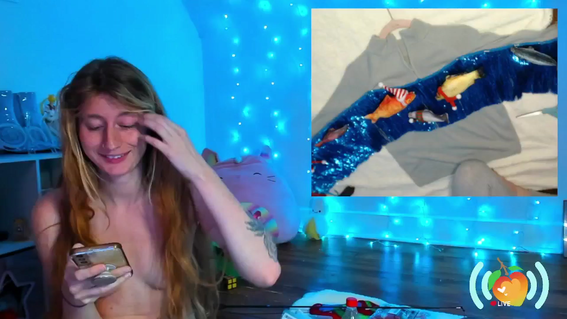 Gallery image thumbnail from SweetMango's myfreecams stream on, 12/06/2024, 24:43 image 18 of 20