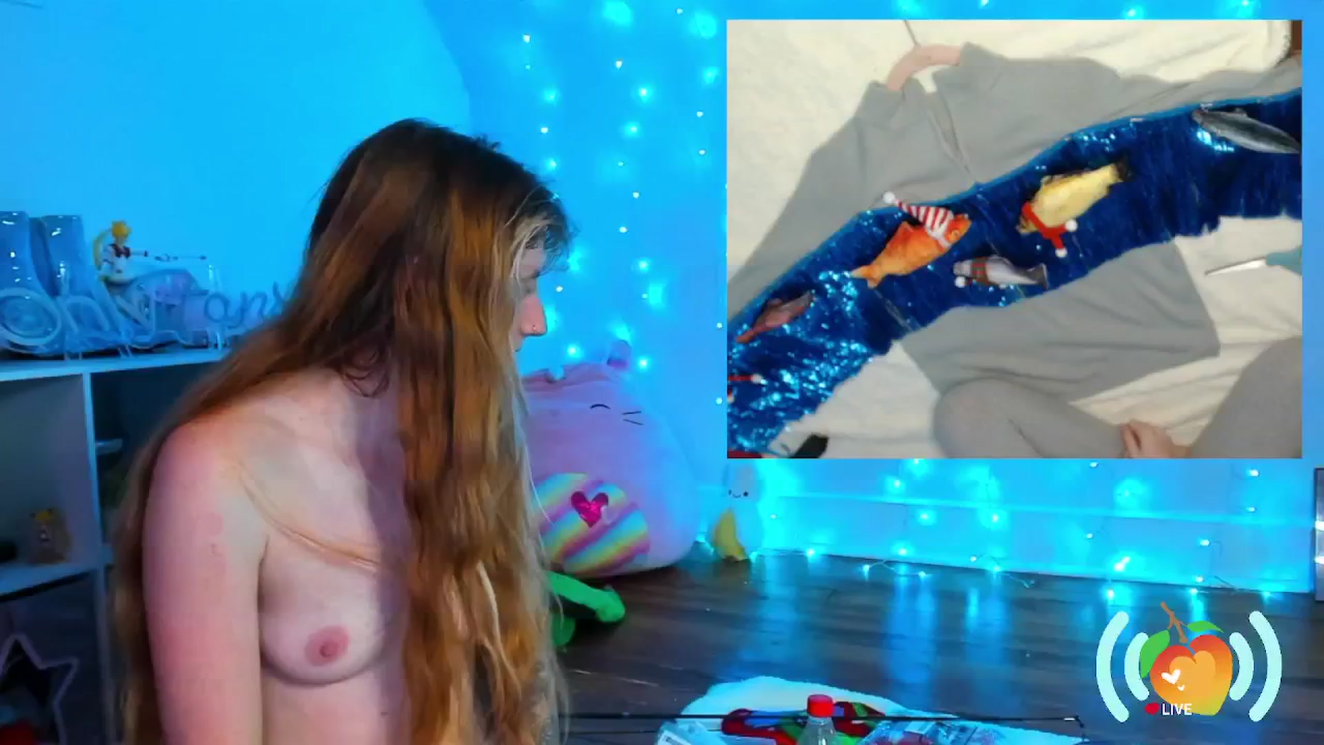 Gallery image thumbnail from SweetMango's myfreecams stream on, 12/06/2024, 24:43 image 15 of 20