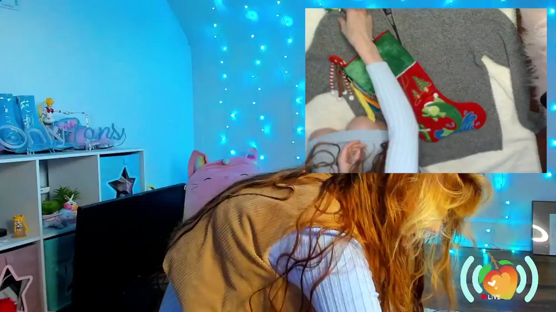 Gallery image thumbnail from SweetMango's myfreecams stream on, 12/06/2024, 22:35 image 11 of 20