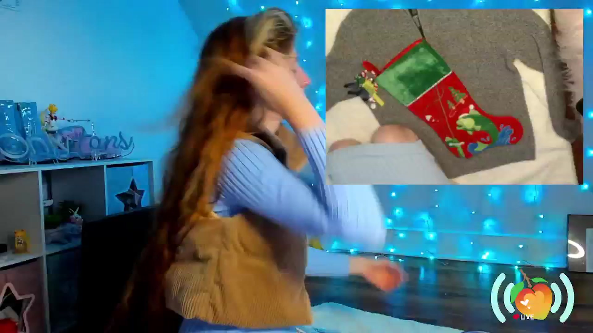 Gallery image thumbnail from SweetMango's myfreecams stream on, 12/06/2024, 22:35 image 12 of 20