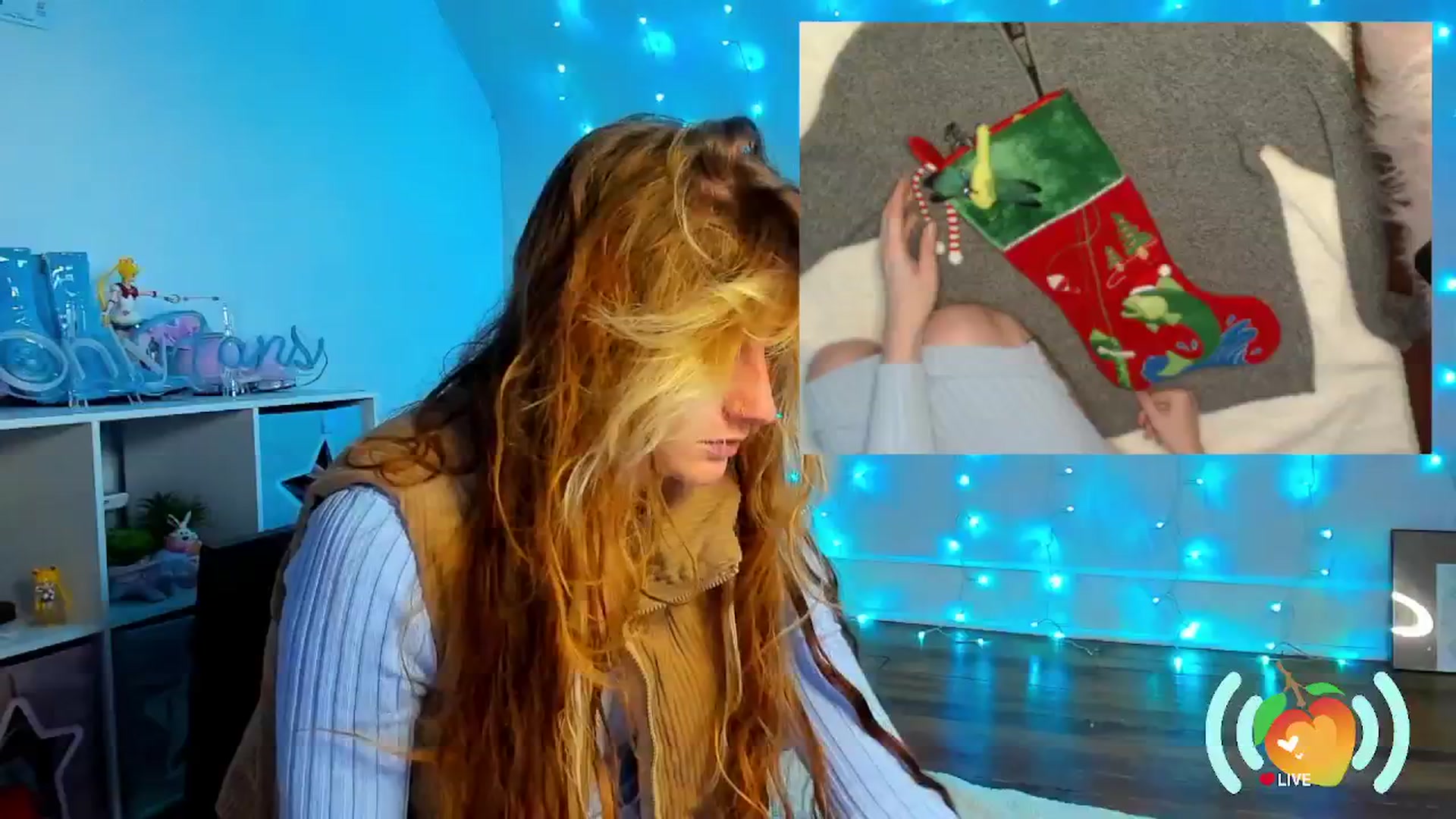 Gallery image thumbnail from SweetMango's myfreecams stream on, 12/06/2024, 22:35 image 14 of 20