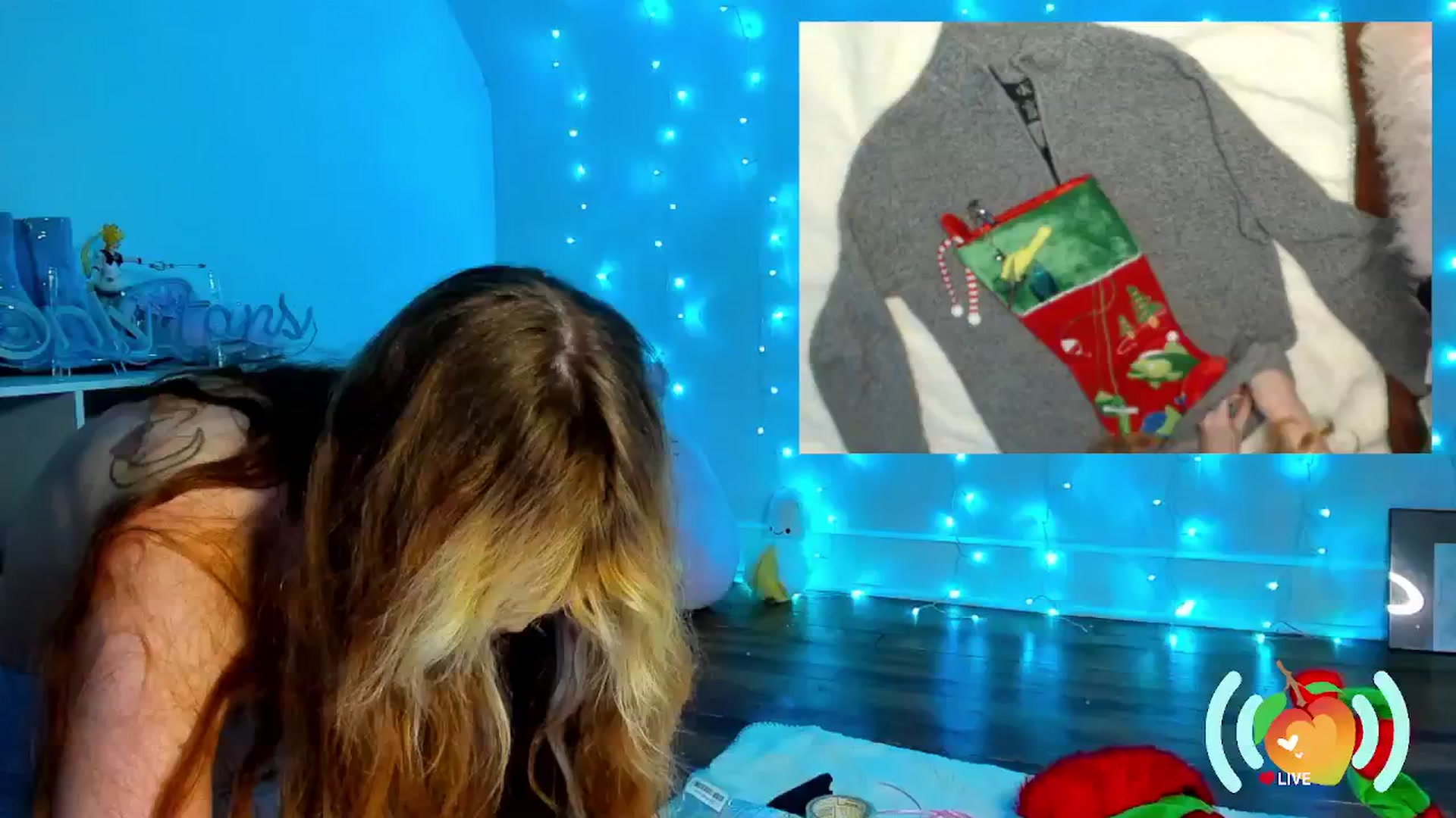 Gallery image thumbnail from SweetMango's myfreecams stream on, 12/07/2024, 01:42 image 10 of 20