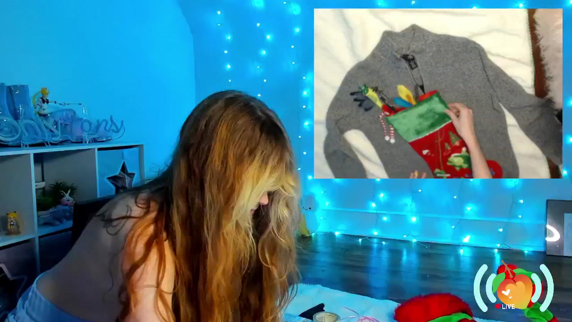 Gallery image thumbnail from SweetMango's myfreecams stream on, 12/07/2024, 01:42 image 12 of 20