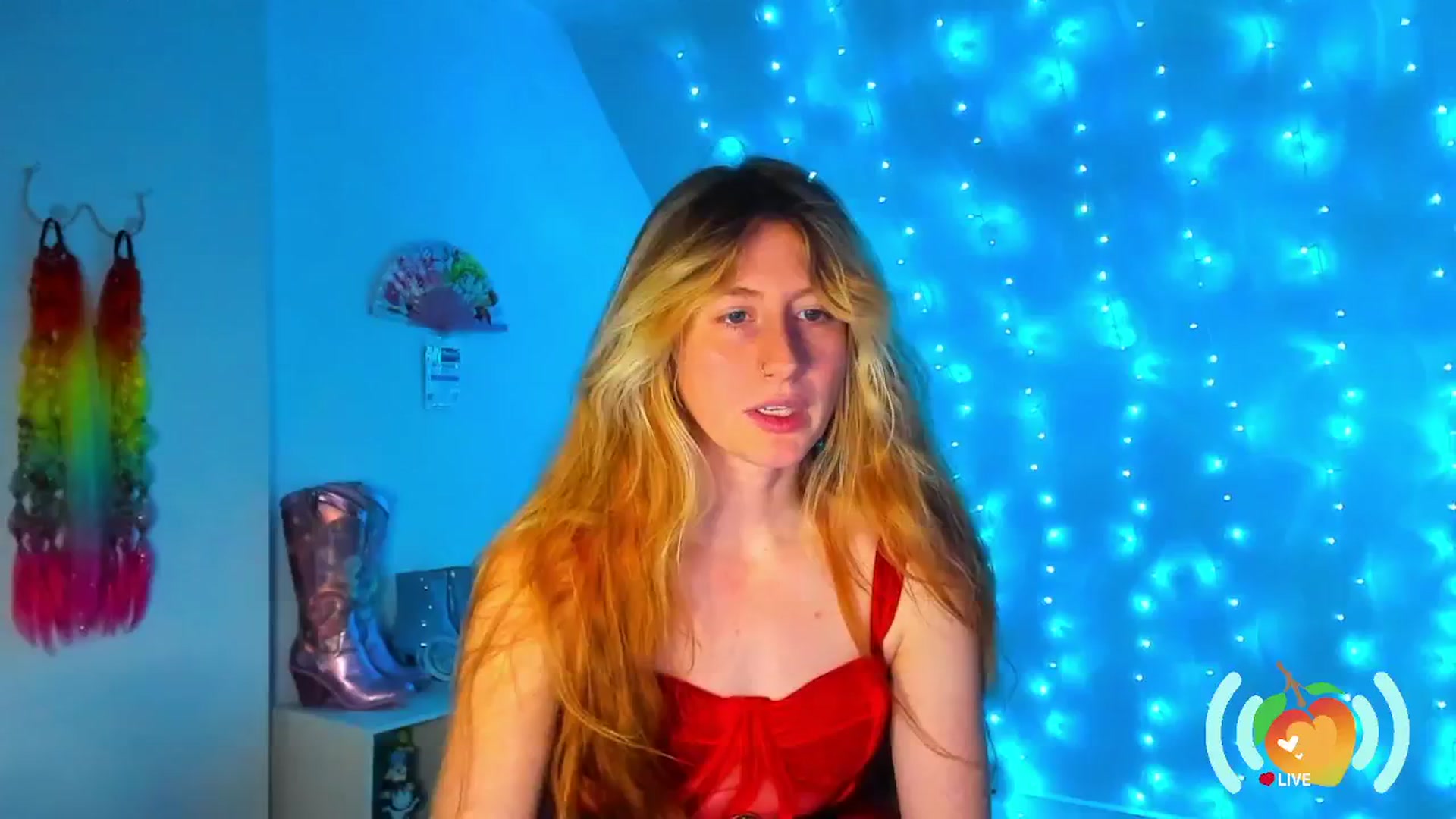 Gallery image thumbnail from SweetMango's myfreecams stream on, 12/07/2024, 23:03 image 17 of 20