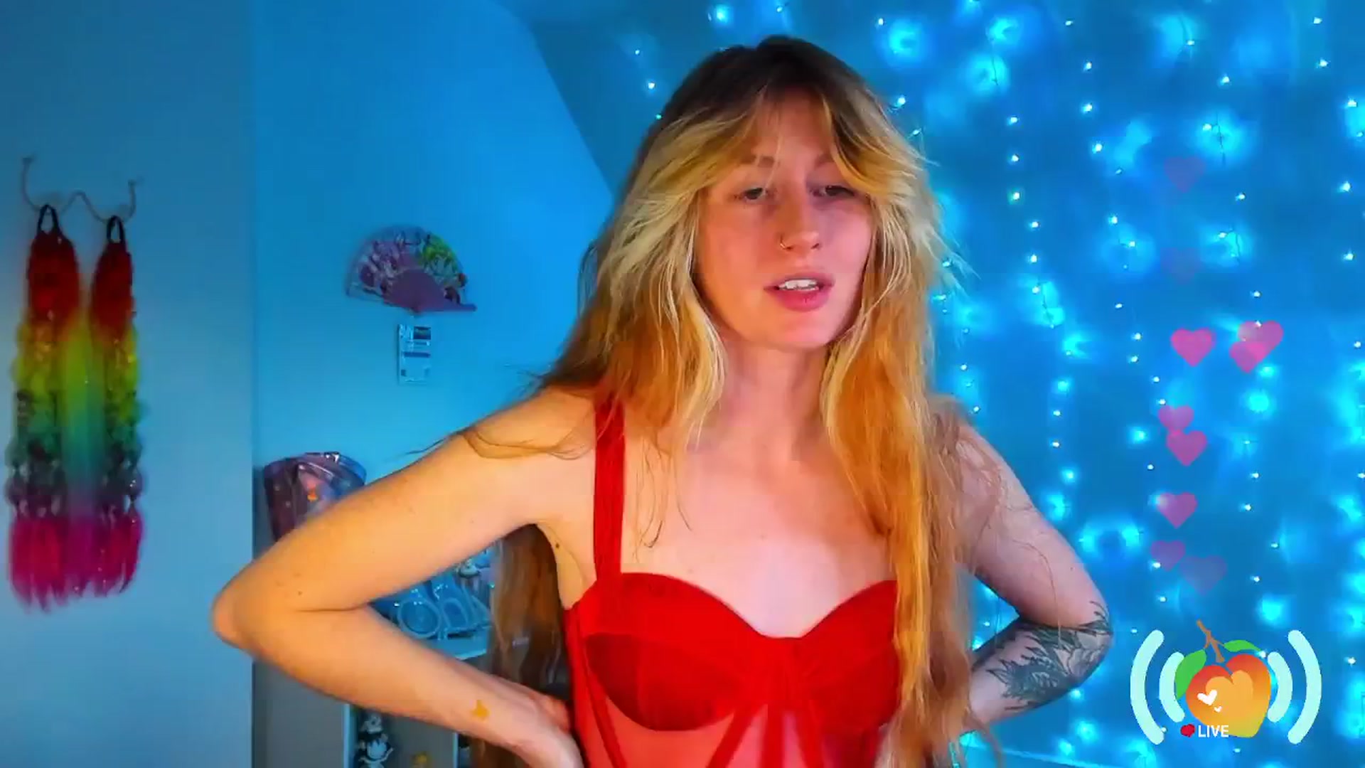 Gallery image thumbnail from SweetMango's myfreecams stream on, 12/07/2024, 23:03 image 13 of 20
