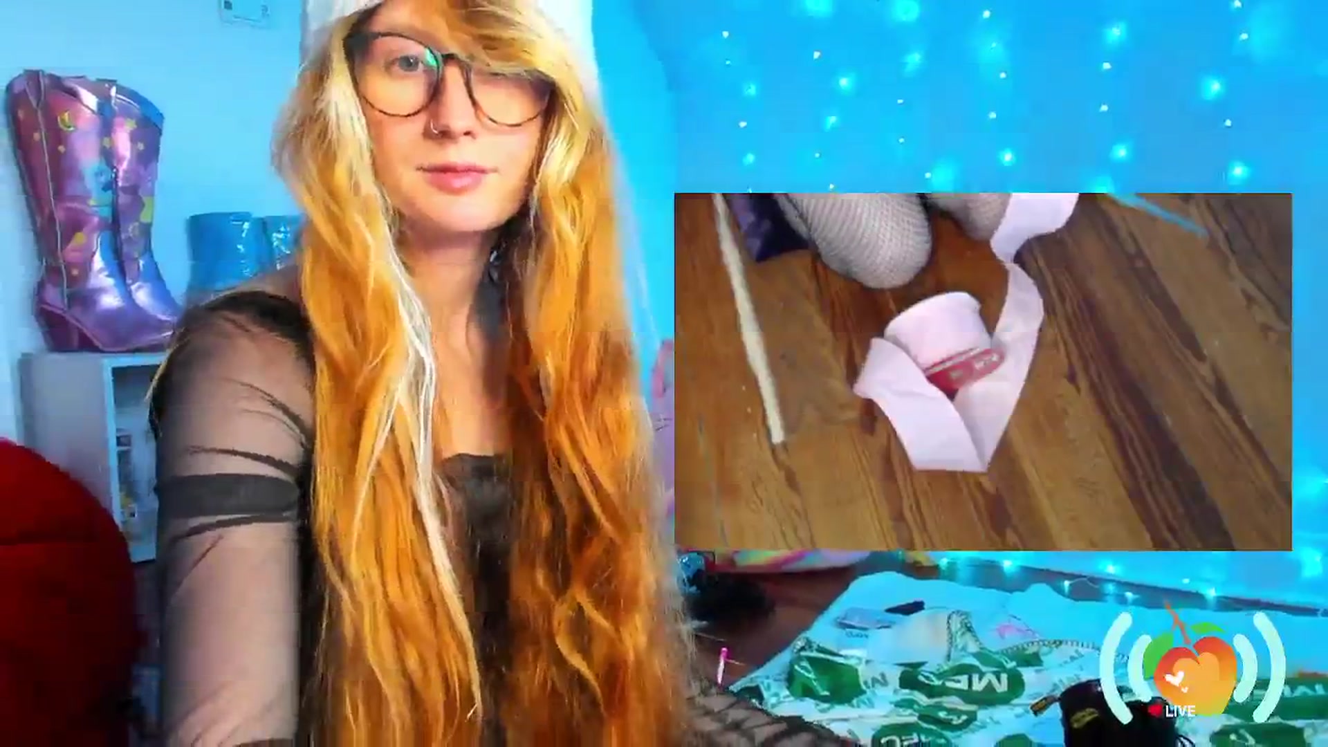 Gallery image thumbnail from SweetMango's myfreecams stream on, 12/13/2024, 22:06 image 2 of 20