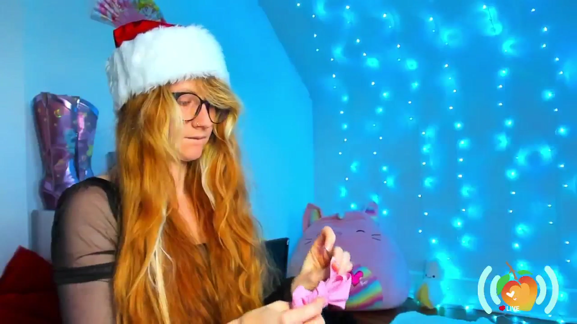 Gallery image thumbnail from SweetMango's myfreecams stream on, 12/13/2024, 22:06 image 10 of 20