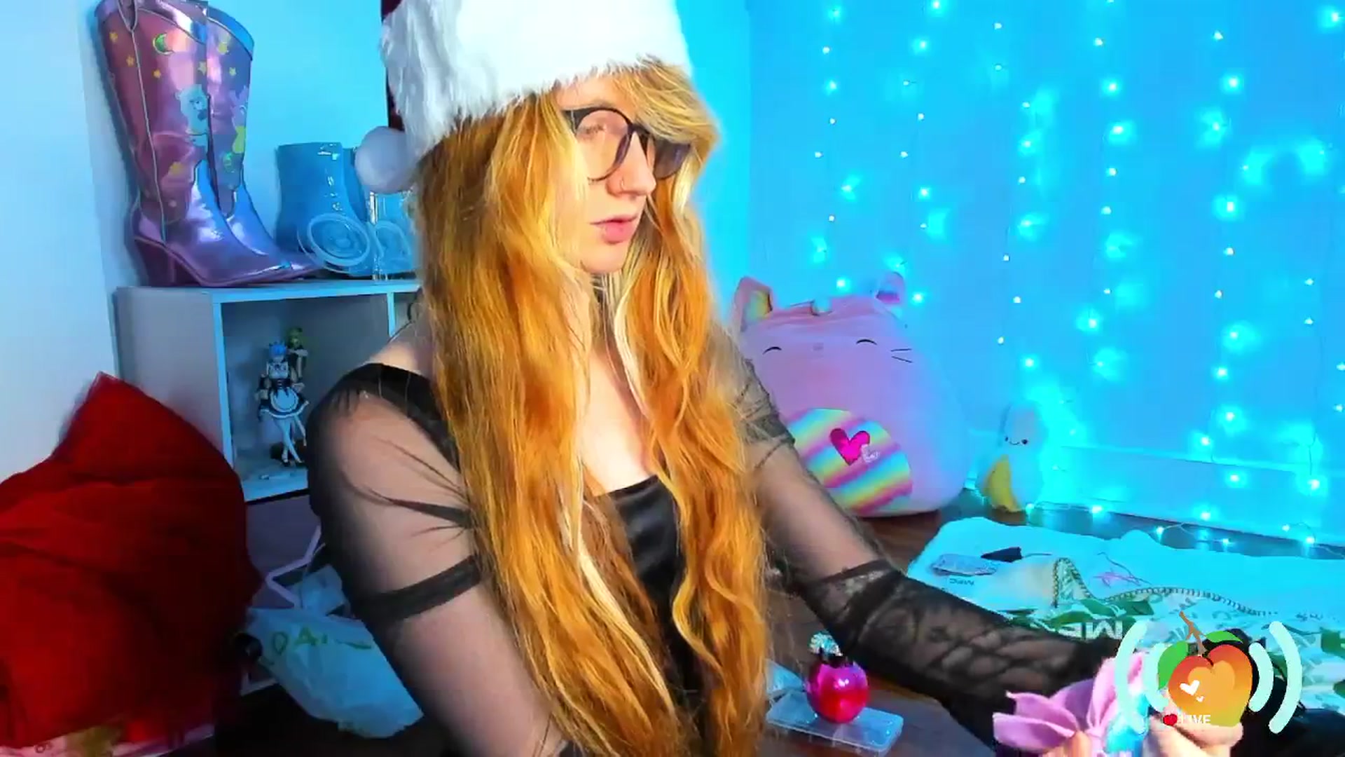 Gallery image thumbnail from SweetMango's myfreecams stream on, 12/13/2024, 22:06 image 17 of 20