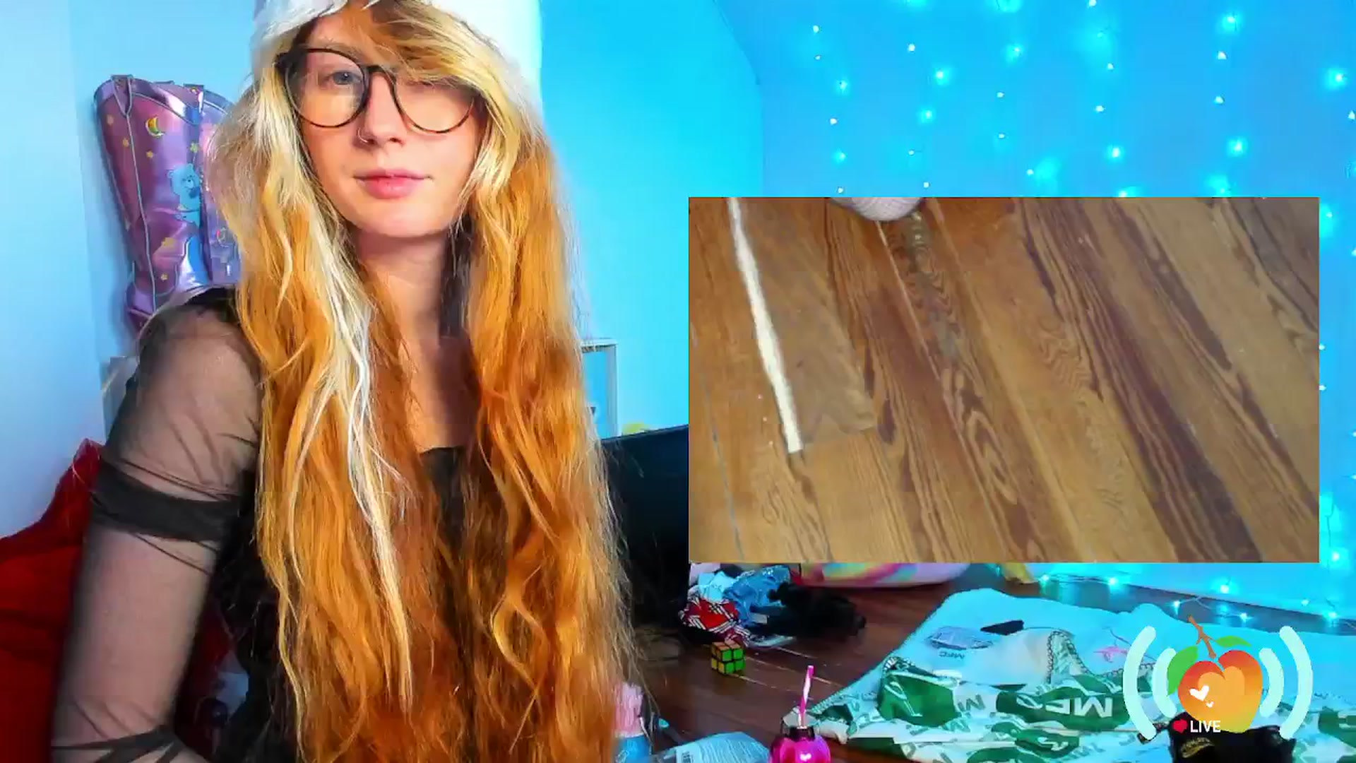 Gallery image thumbnail from SweetMango's myfreecams stream on, 12/13/2024, 22:06 image 1 of 20