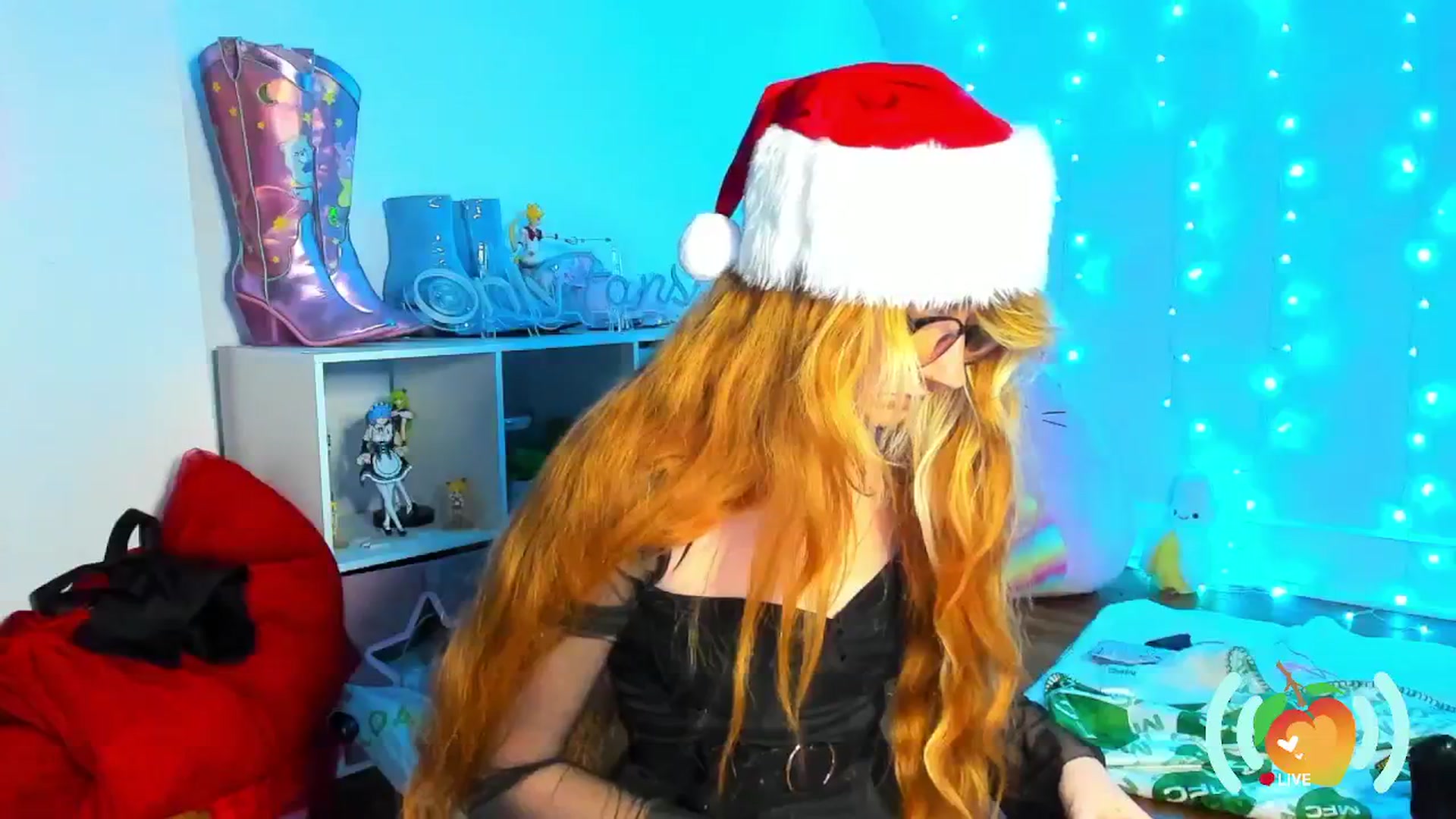 Gallery image thumbnail from SweetMango's myfreecams stream on, 12/14/2024, 24:20 image 8 of 20