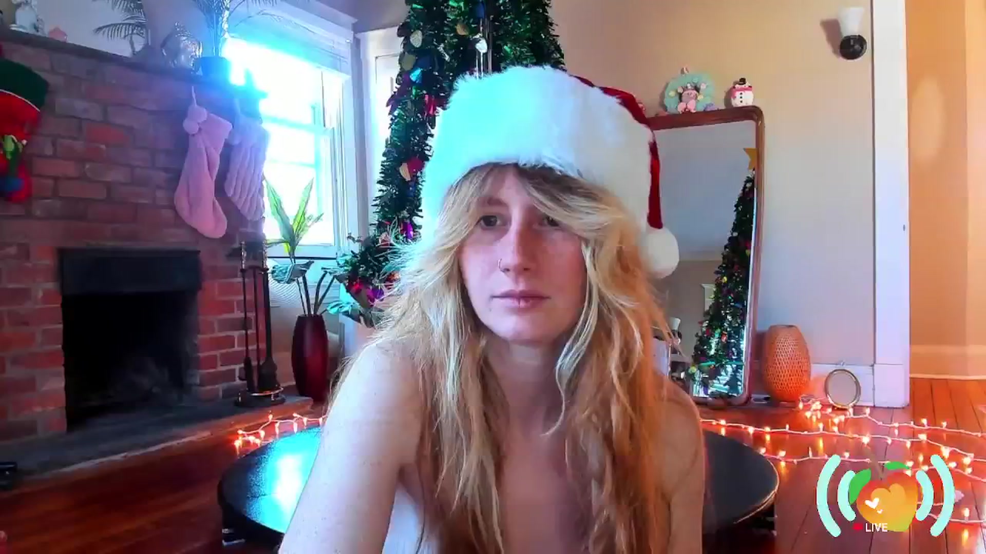 Gallery image thumbnail from SweetMango's myfreecams stream on, 12/22/2024, 16:53 image 6 of 20