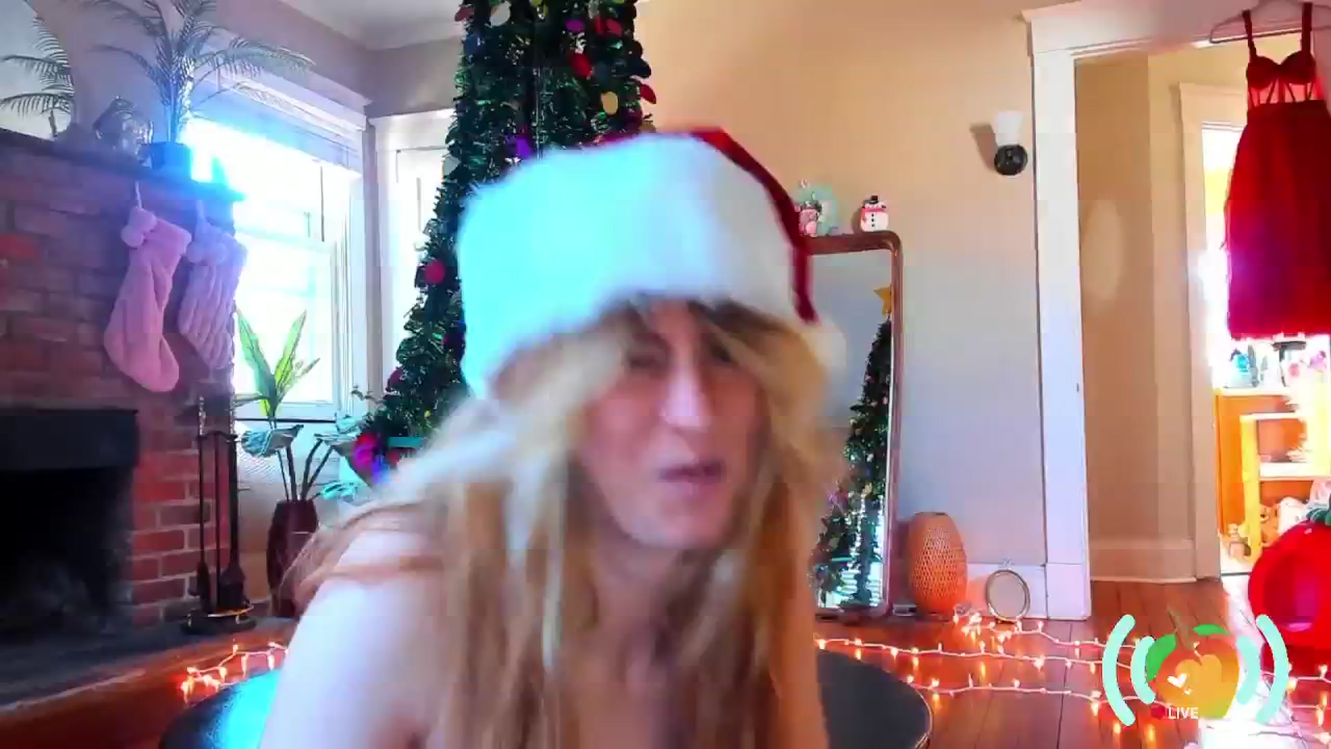 Gallery image thumbnail from SweetMango's myfreecams stream on, 12/22/2024, 16:53 image 14 of 20