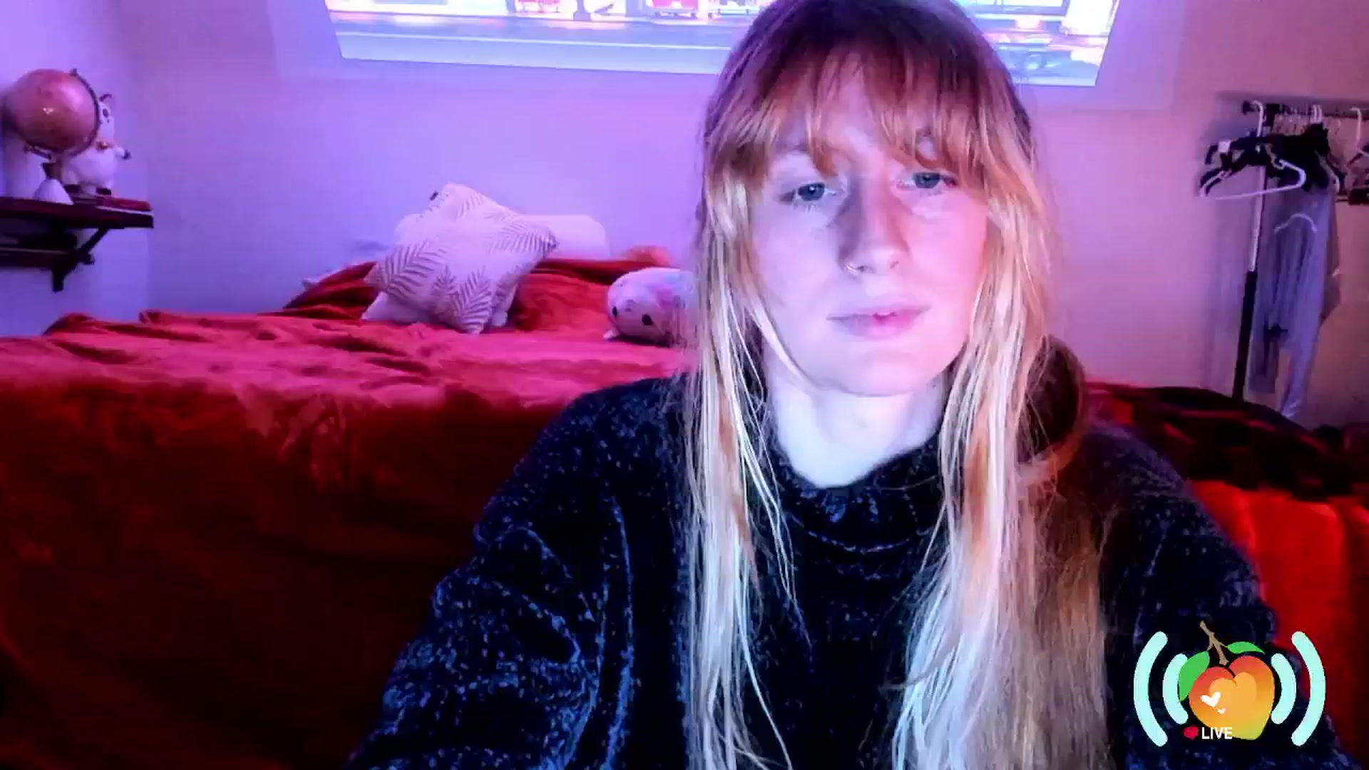 Gallery image thumbnail from SweetMango's myfreecams stream on, 01/21/2025, 24:58 image 8 of 20