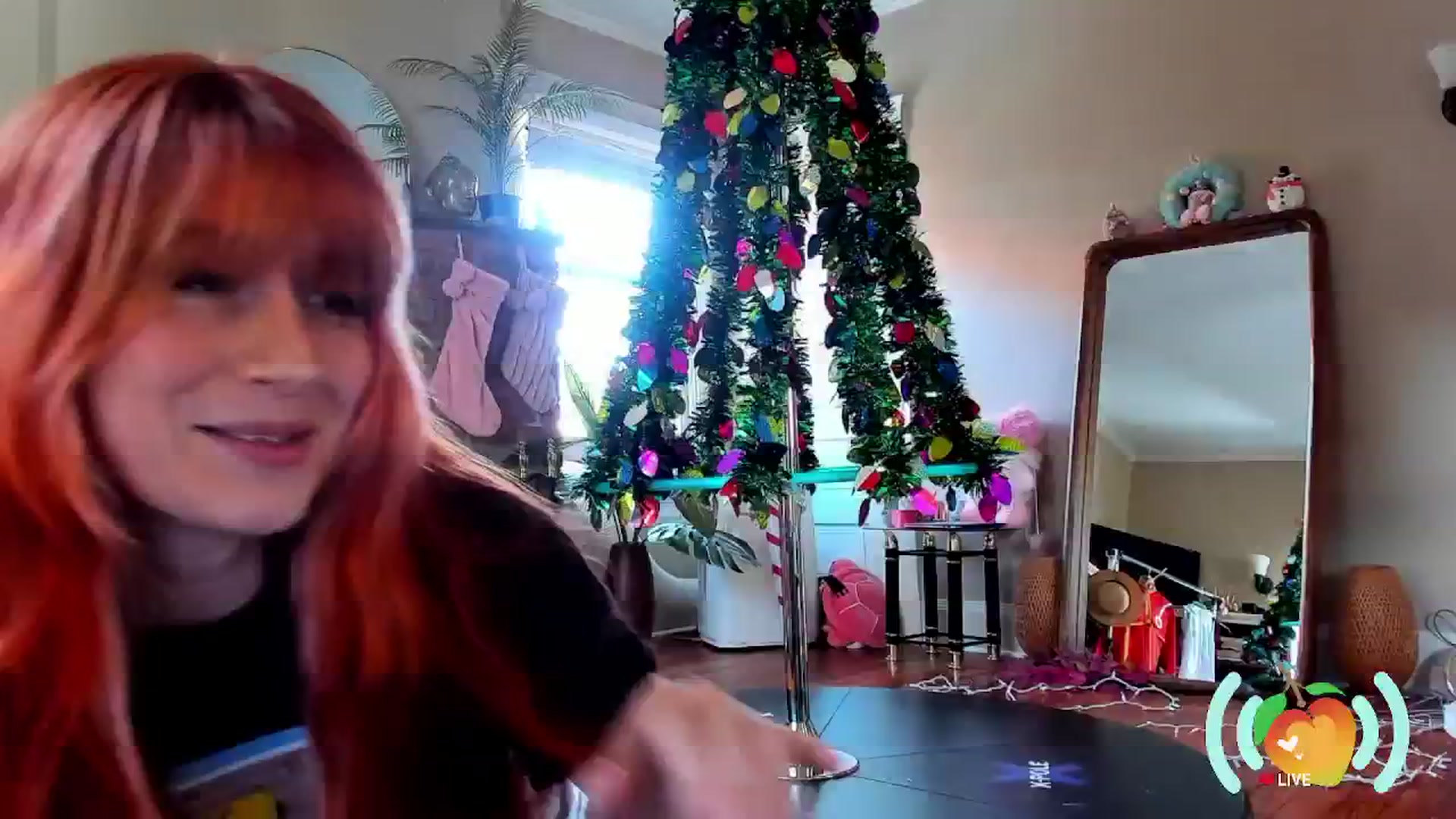 Gallery image thumbnail from SweetMango's myfreecams stream on, 01/26/2025, 22:08 image 10 of 20