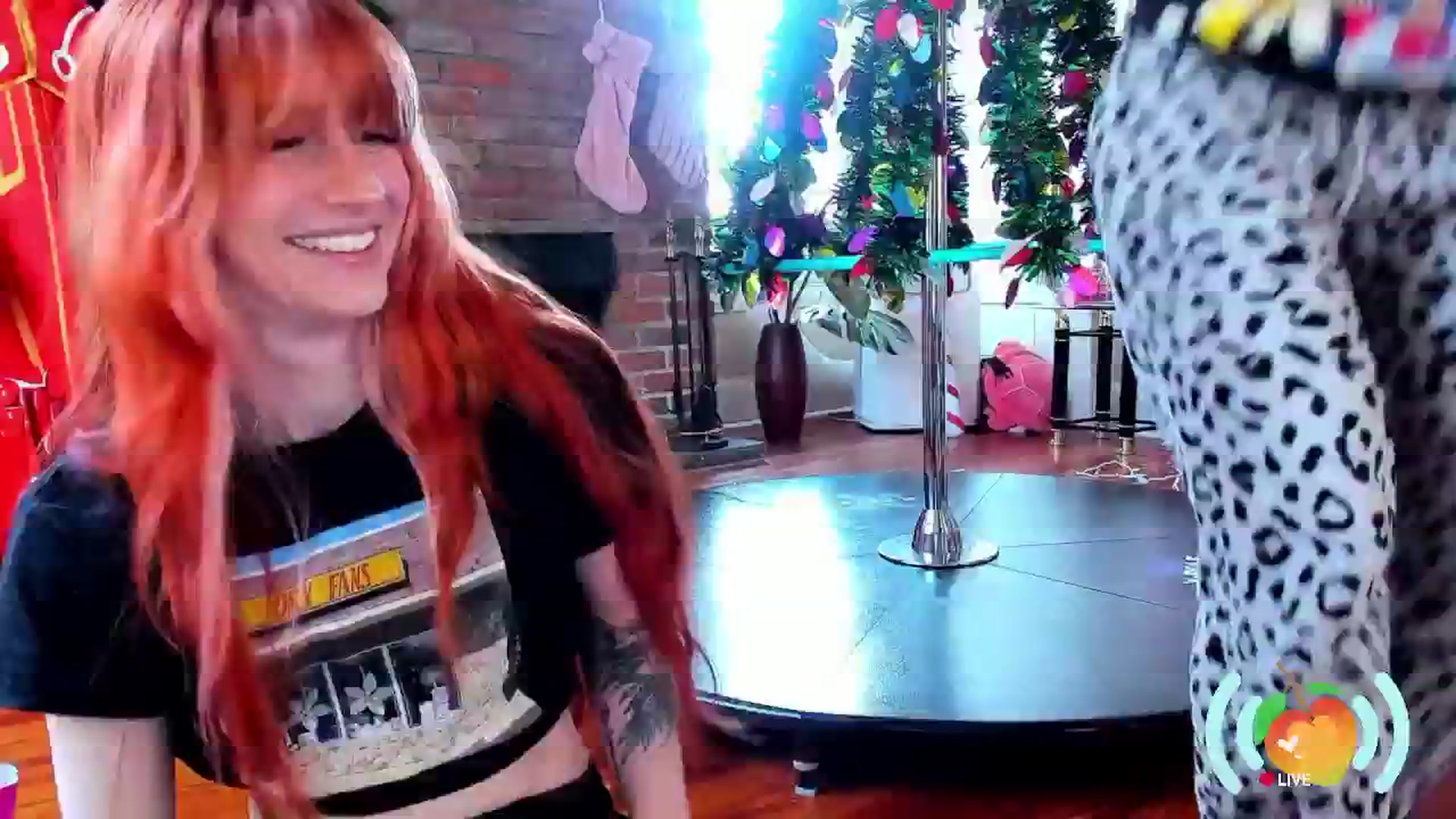 Gallery image thumbnail from SweetMango's myfreecams stream on, 01/26/2025, 22:08 image 3 of 20