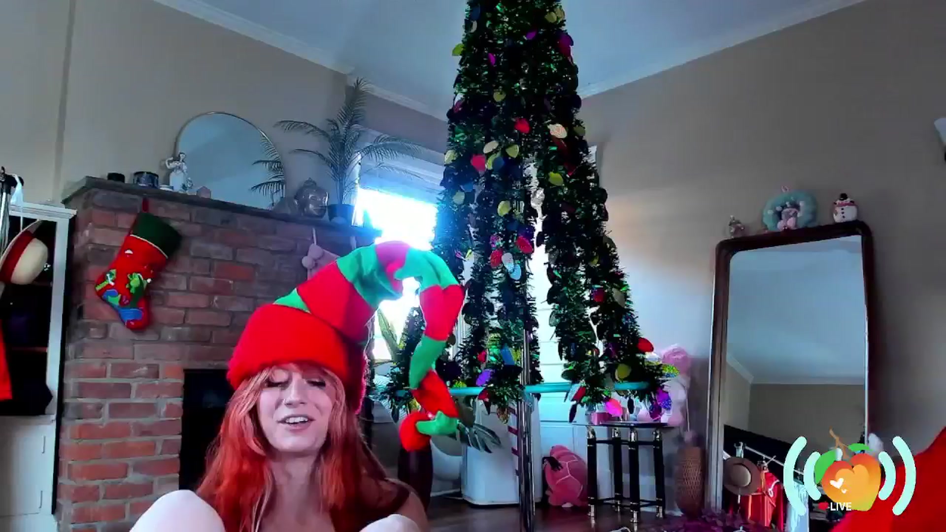 Gallery image thumbnail from SweetMango's myfreecams stream on, 01/26/2025, 22:08 image 19 of 20