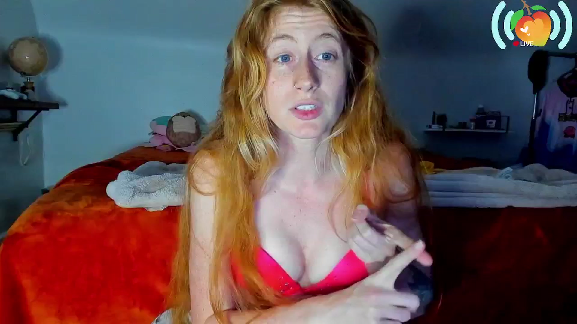 Gallery image thumbnail from SweetMango's myfreecams stream on, 08/16/2025, 04:04 image 3 of 20