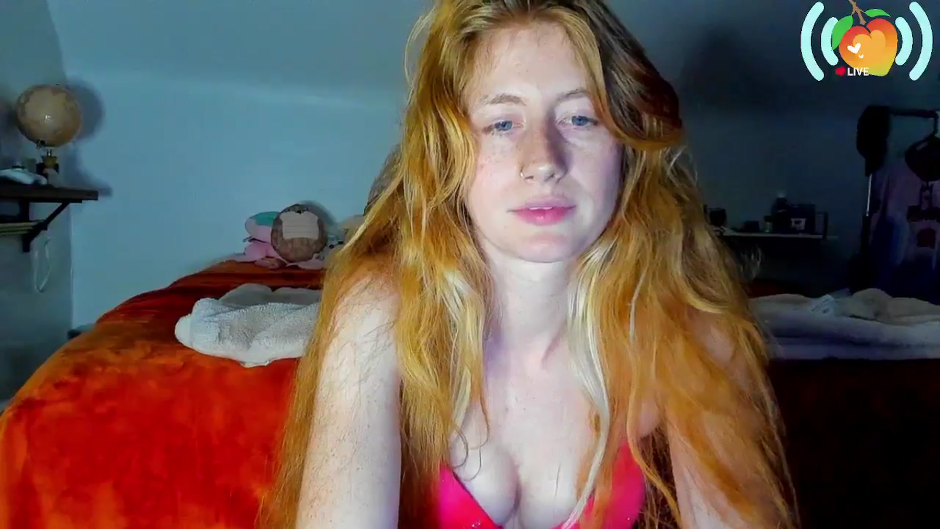 Gallery image thumbnail from SweetMango's myfreecams stream on, 08/16/2025, 04:04 image 7 of 20