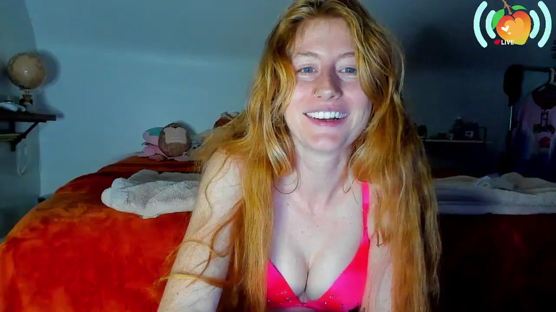 Gallery image thumbnail from SweetMango's myfreecams stream on, 08/16/2025, 04:04 image 5 of 20