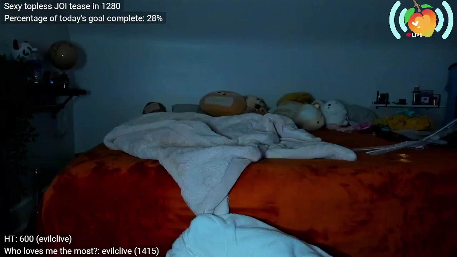 Gallery image thumbnail from SweetMango's myfreecams stream on, 09/13/2025, 24:28 image 8 of 20