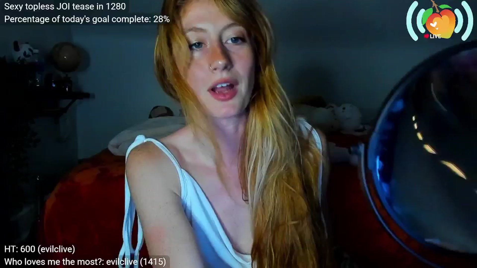 Gallery image thumbnail from SweetMango's myfreecams stream on, 09/13/2025, 24:28 image 3 of 20