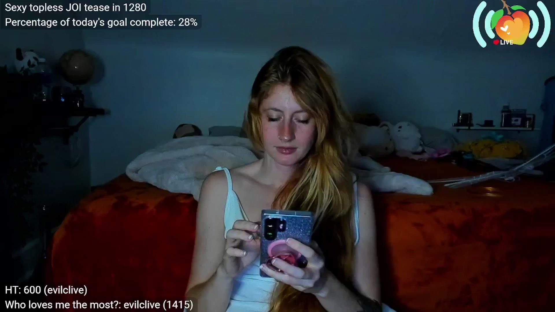 Gallery image thumbnail from SweetMango's myfreecams stream on, 09/13/2025, 24:28 image 7 of 20