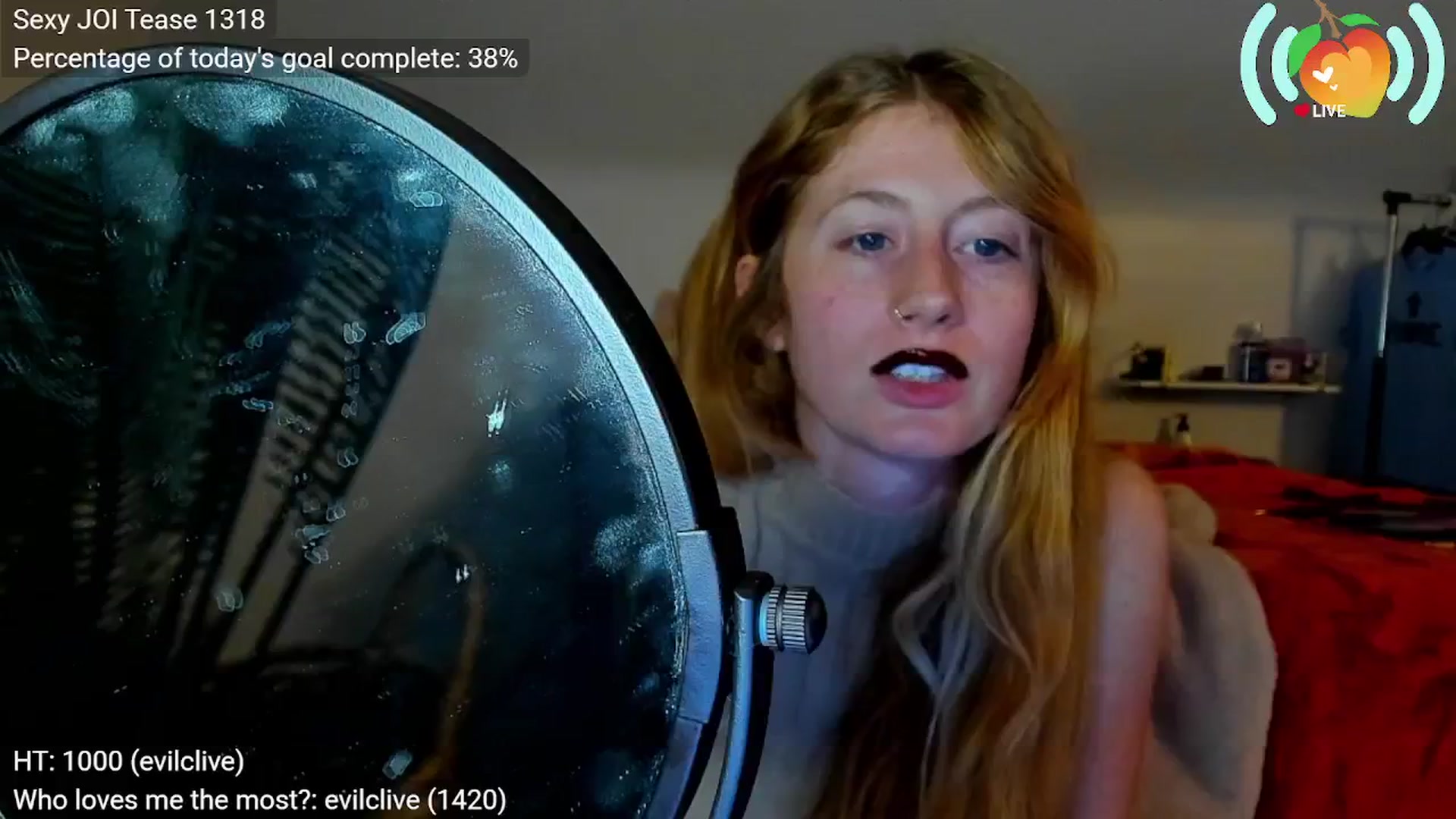 Gallery image thumbnail from SweetMango's myfreecams stream on, 09/16/2025, 01:53 image 11 of 20