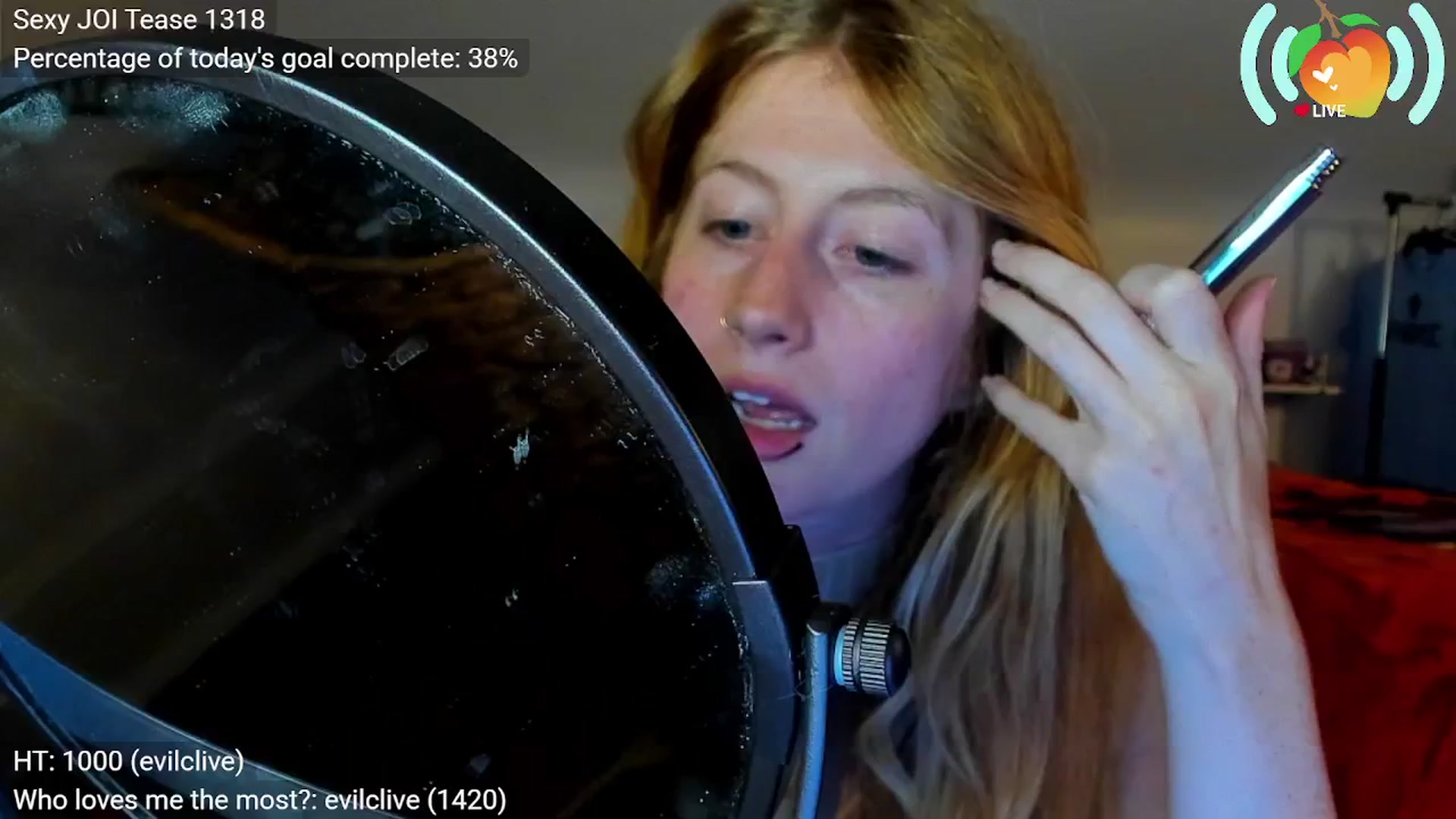 Gallery image thumbnail from SweetMango's myfreecams stream on, 09/16/2025, 01:53 image 13 of 20