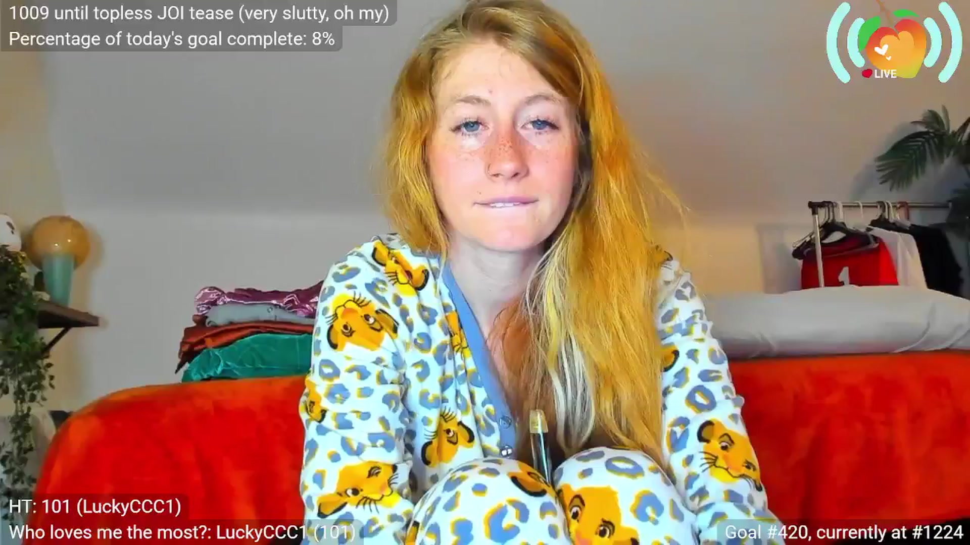Gallery image thumbnail from SweetMango's myfreecams stream on, 10/22/2025, 07:17 image 11 of 20