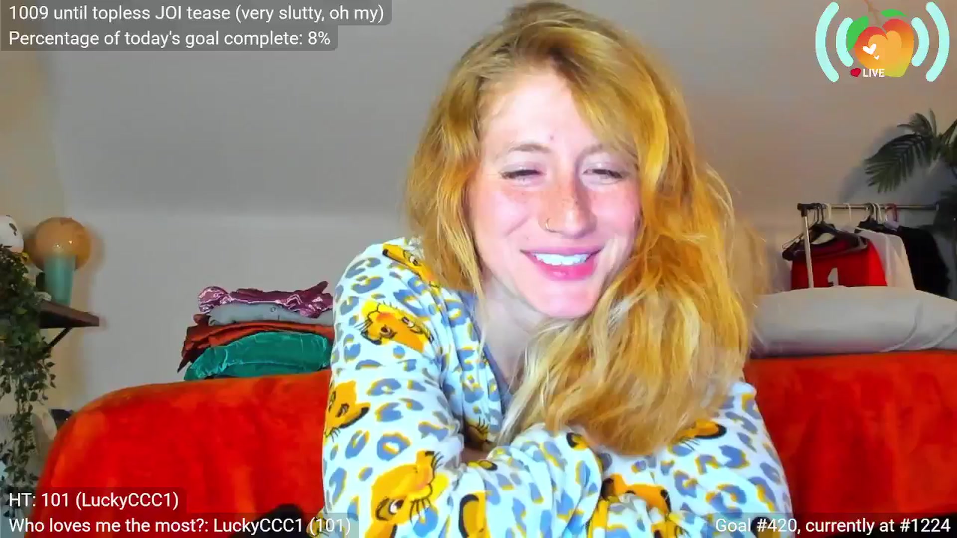 Gallery image thumbnail from SweetMango's myfreecams stream on, 10/22/2025, 07:17 image 3 of 20