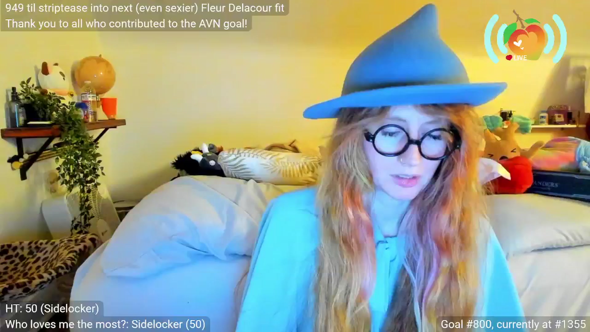 Gallery image thumbnail from SweetMango's myfreecams stream on, 11/11/2025, 04:09 image 9 of 20