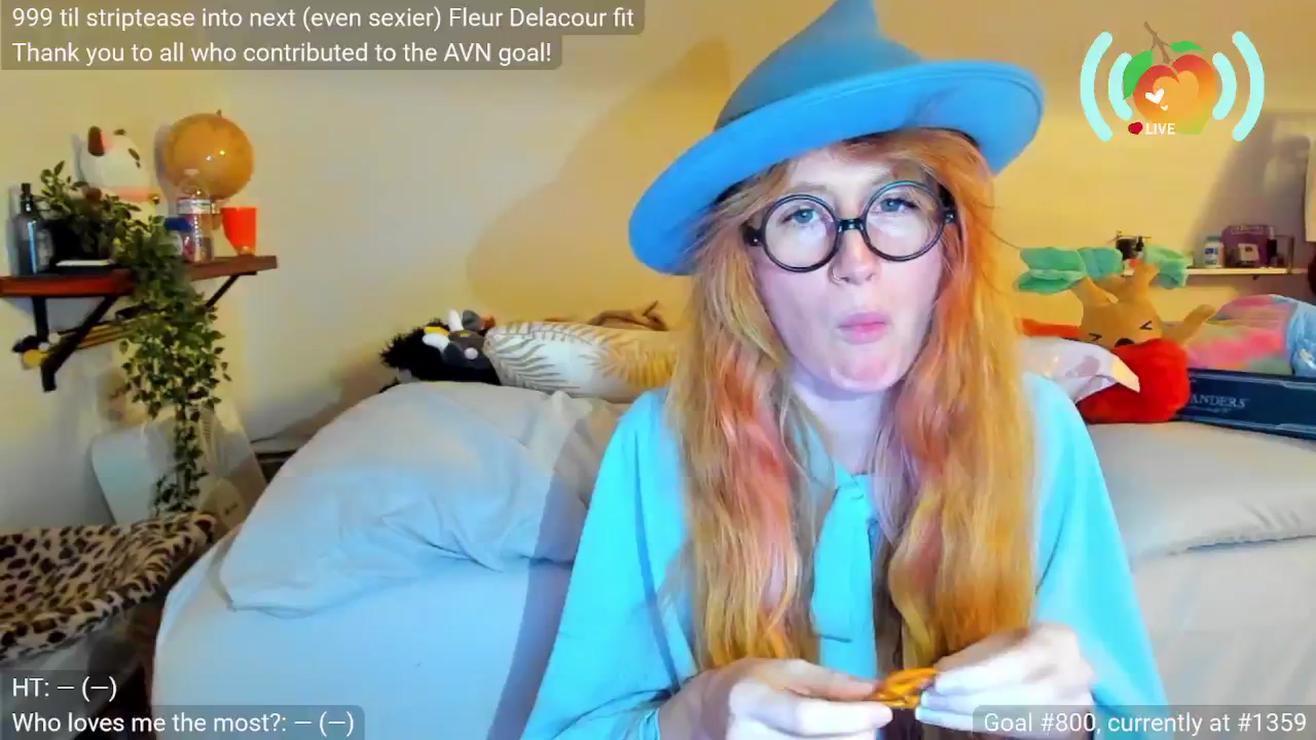 Gallery image thumbnail from SweetMango's myfreecams stream on, 11/11/2025, 04:09 image 7 of 20