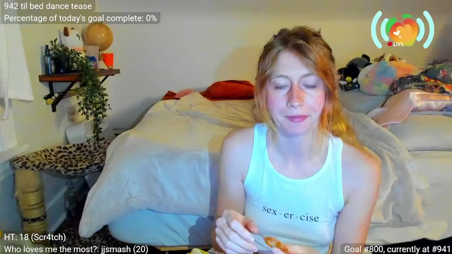 Gallery image thumbnail from SweetMango's myfreecams stream on, 11/14/2025, 02:17 image 16 of 20