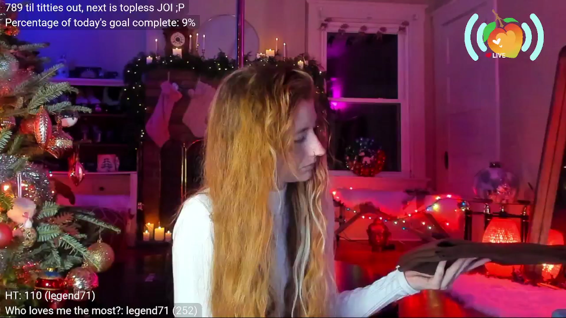 Gallery image thumbnail from SweetMango's myfreecams stream on, 12/13/2025, 03:17 image 10 of 20
