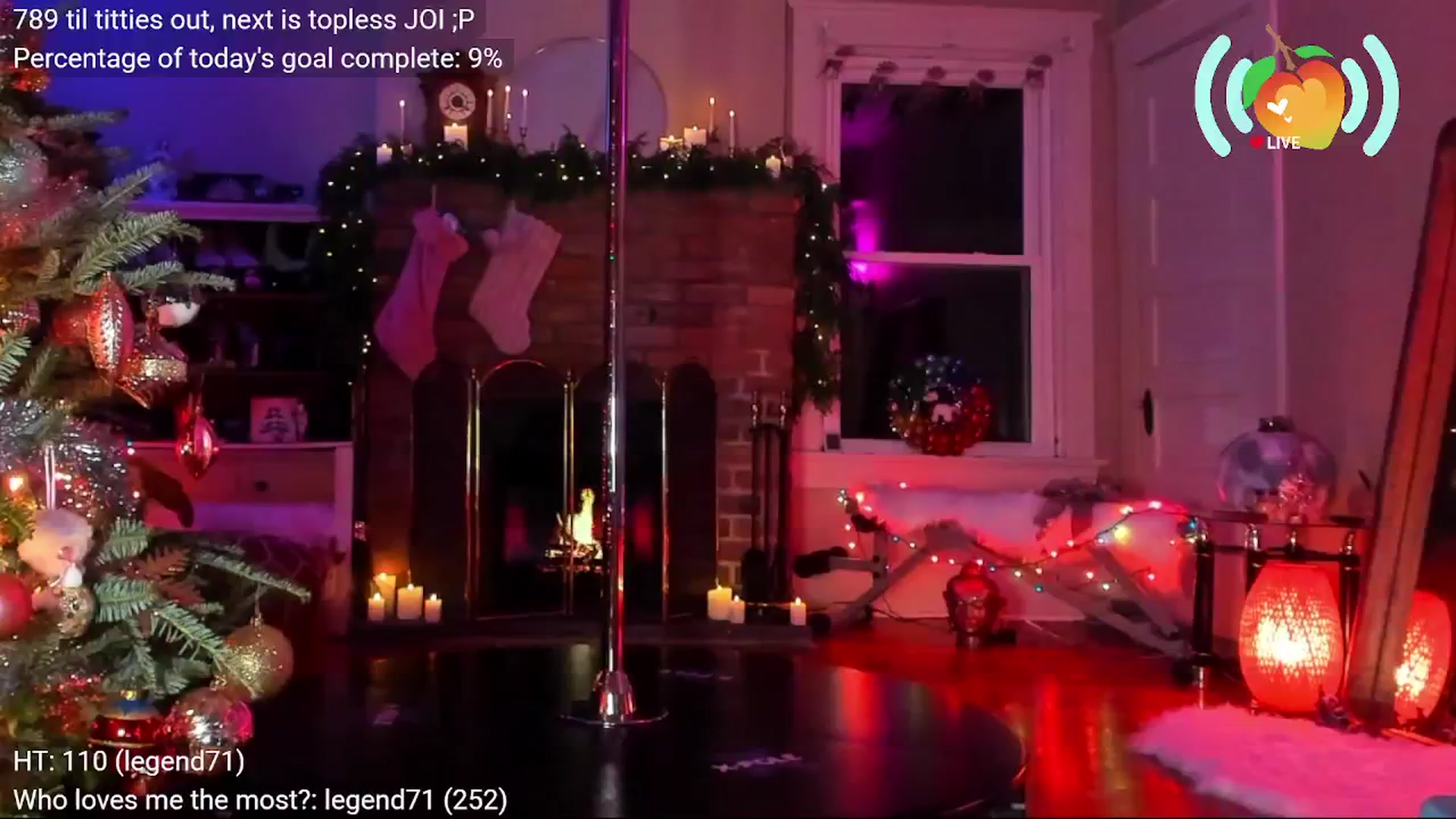 Gallery image thumbnail from SweetMango's myfreecams stream on, 12/13/2025, 03:17 image 13 of 20