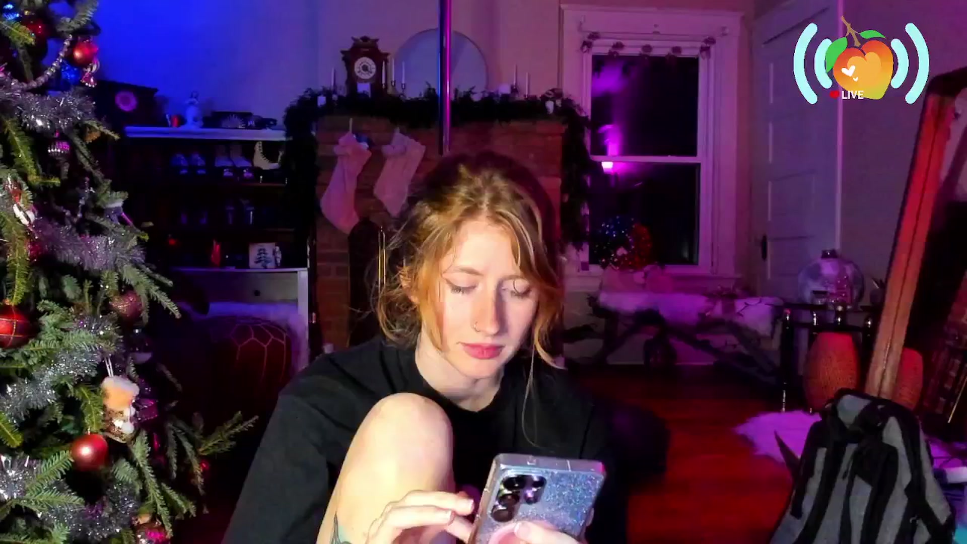 Gallery image thumbnail from SweetMango's myfreecams stream on, 01/10/2026, 04:41 image 13 of 20